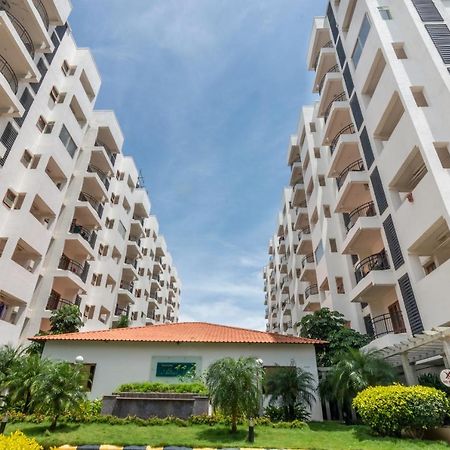 Guesture Serviced Residences, Alta Vista Бангалор Екстериор снимка