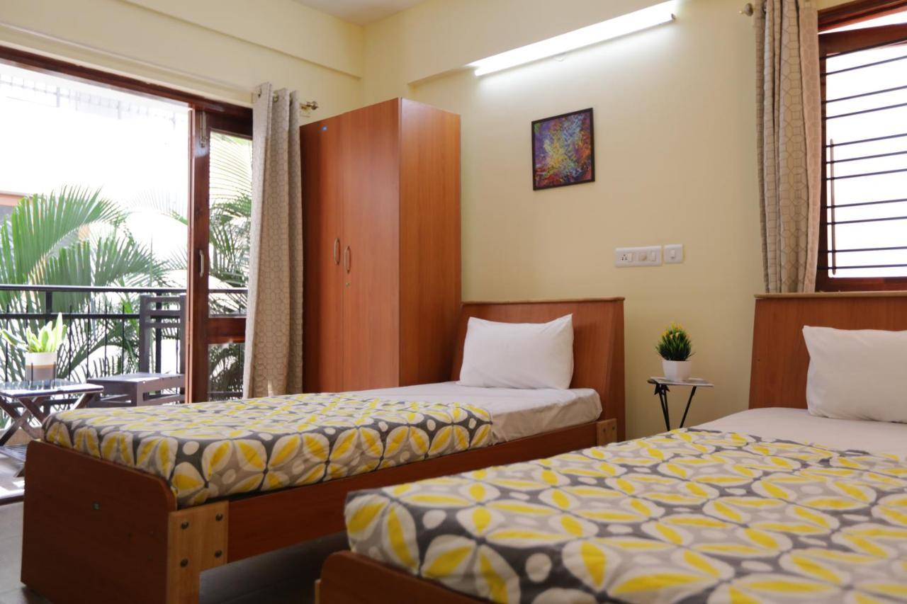 Guesture Serviced Residences, Alta Vista Бангалор Екстериор снимка